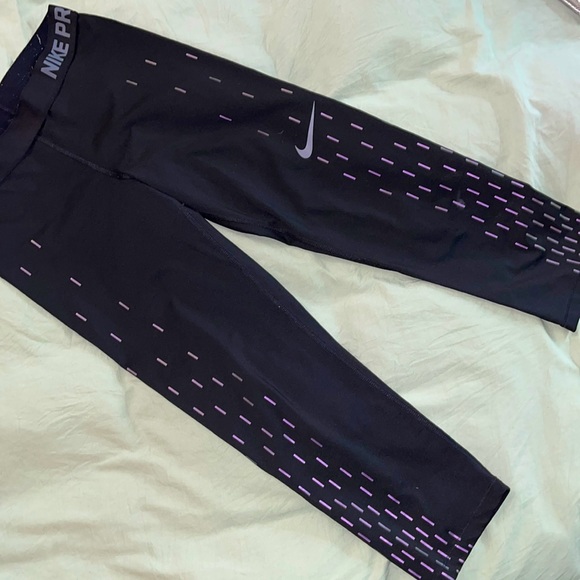Nike Pro Workout Leggings - Picture 1 of 5